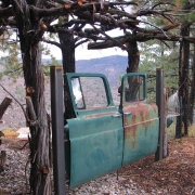 banker-truck-door-gate11-10-06-018 banker-truck-door-gate11-10-06-018