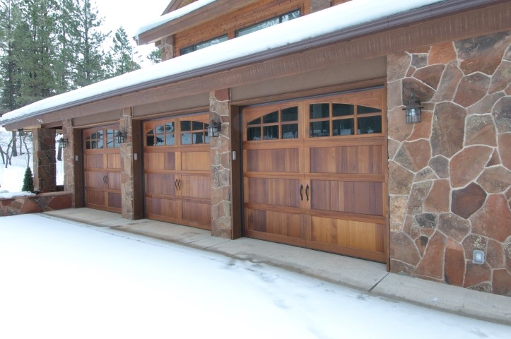 handsome-garage-exterior