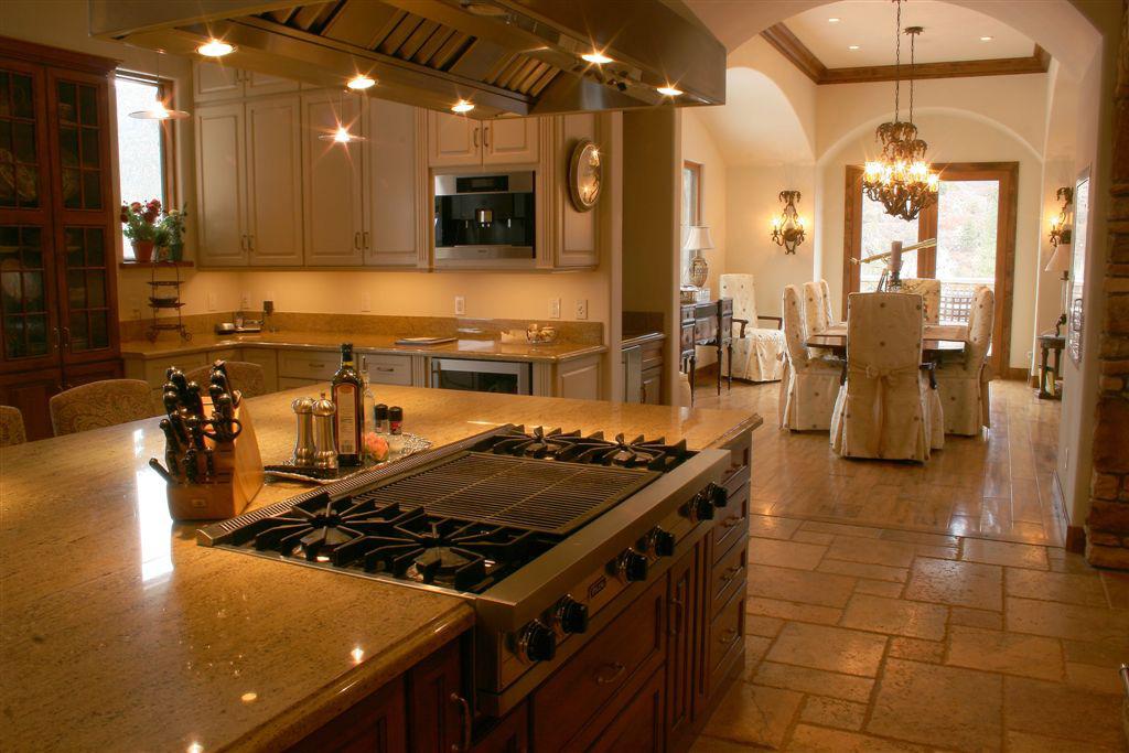 Elegant Italian Kitchen