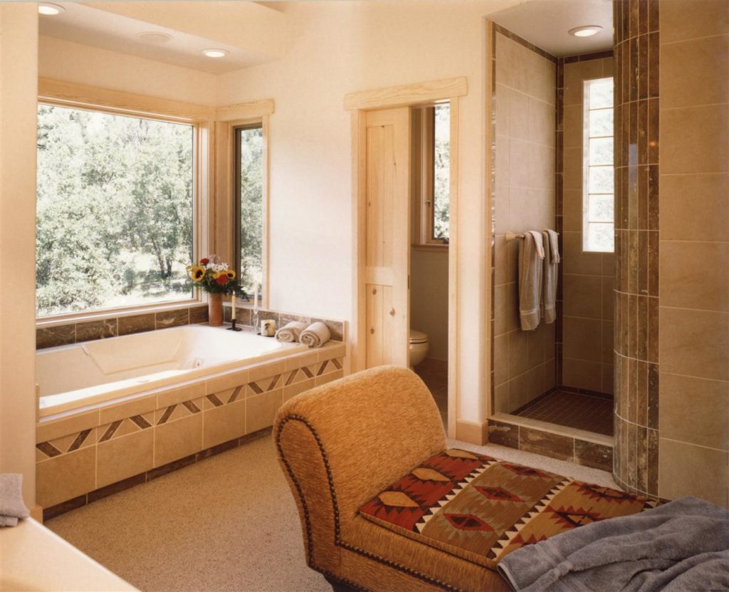 Master Tub and Nautilus Shower