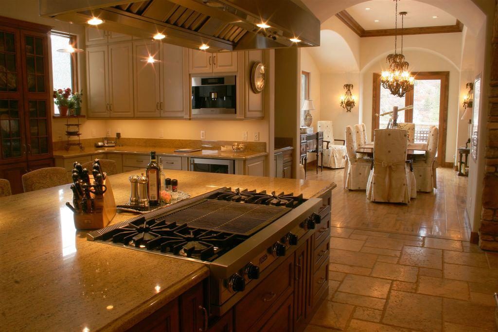 Elegant Italian Kitchen